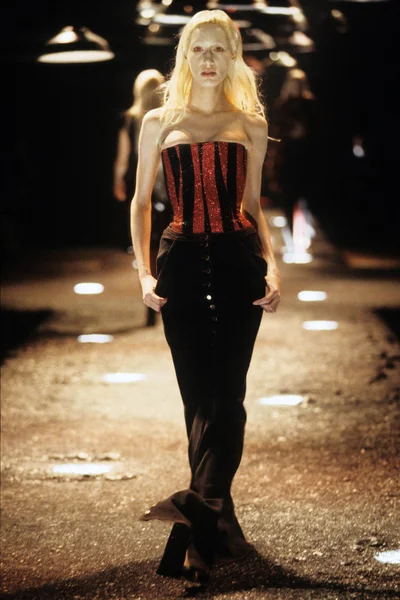 Look 69